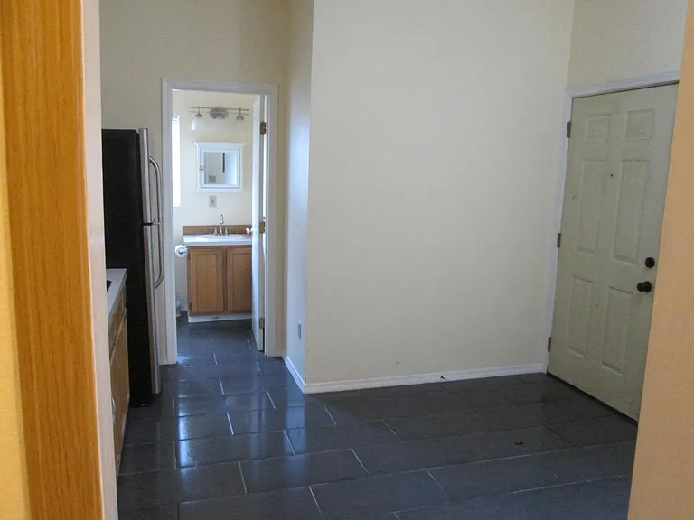 2415 Everett Ave #2 — Photo 6