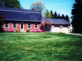 1144 Palmetto Dr, Hubbard, OH 44425