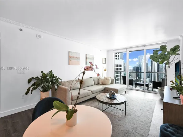 55 SE 6th St APT 3404, Miami, FL 33131