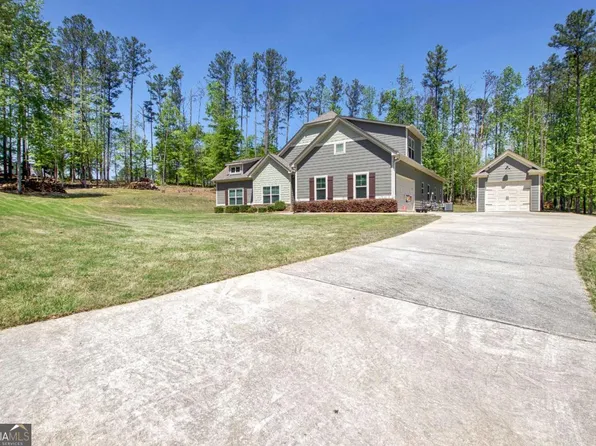 153 Carlow Ct, Newnan, GA 30263