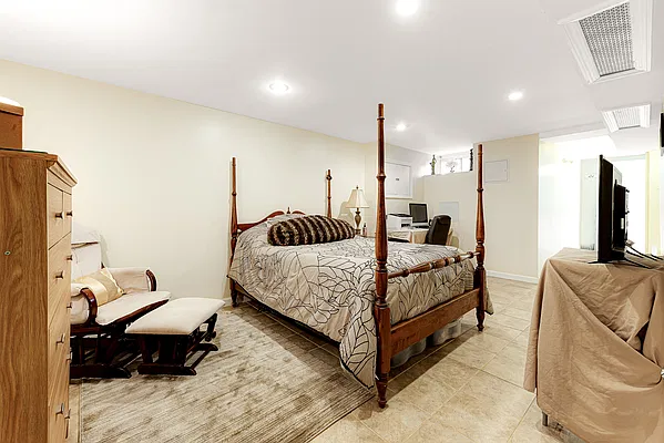 Sold by EXP Realty NYC | media 24
