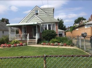 3412 201st St, Bayside, NY 11361
