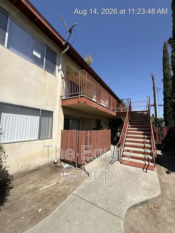2 bed, 1.0 bath, 950 sqft, $1,250 — Photo 1