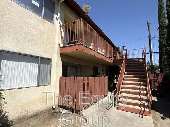 534 E Myrtle Ave, Visalia, CA 93292