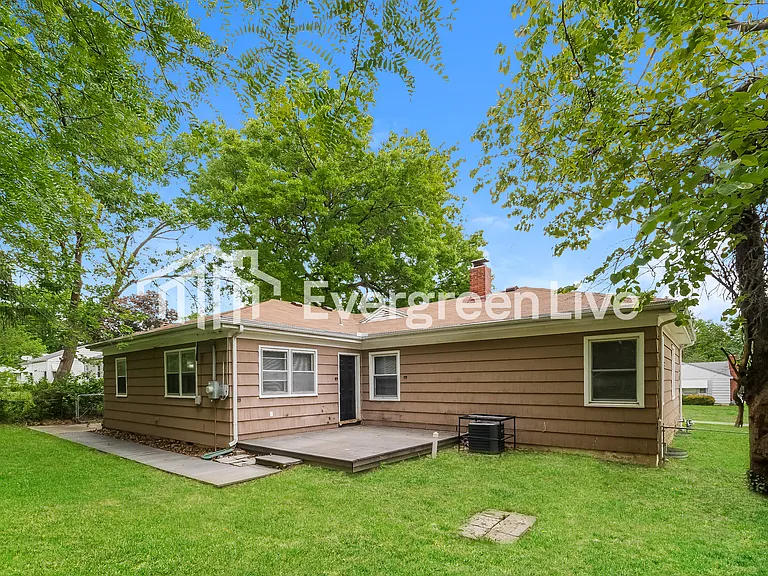 4416 Moats Ave E — Photo 15
