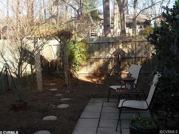 3rd image of 76 Dehaven Dr