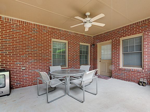 Lower covered patio
