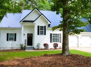 17 Highland Dr, Carrollton, GA 30116