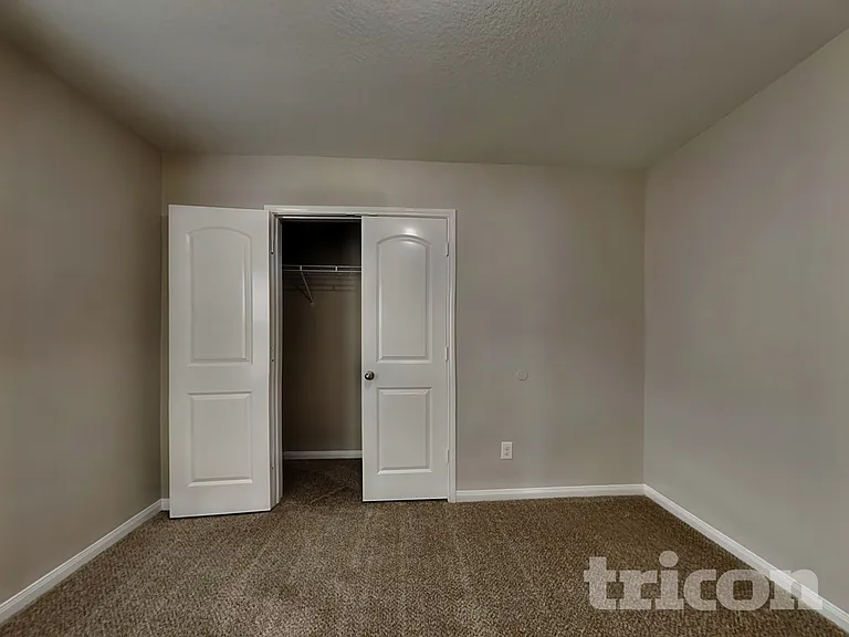 2437 Regatta Ln — Photo 12