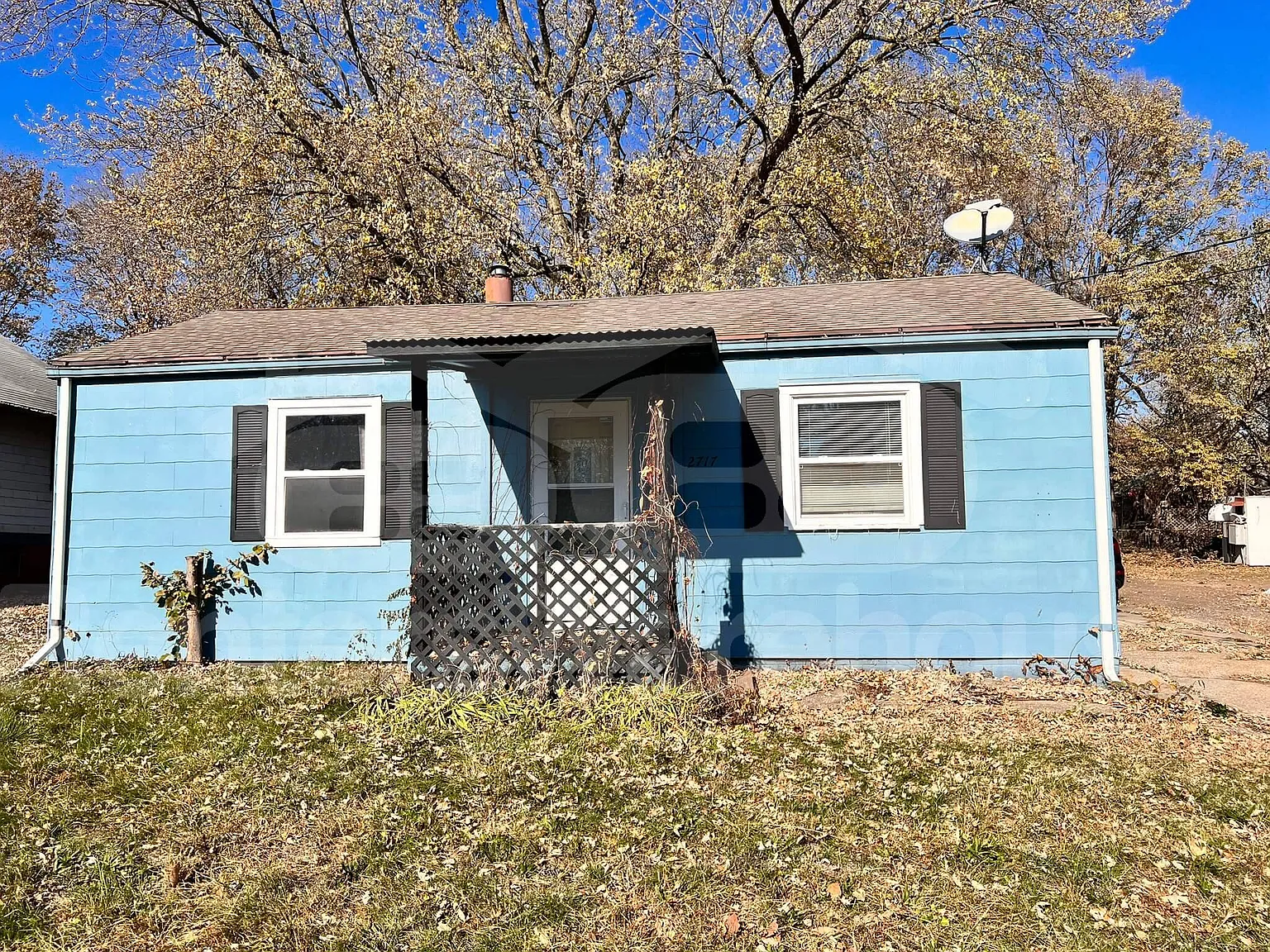 Nice 2 Bedroom Home w/Fenced-in Yard — Photo 3