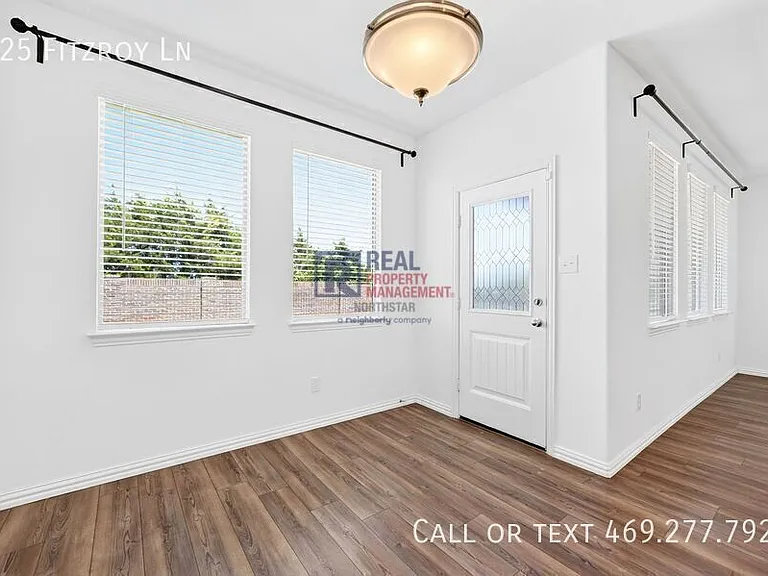 625 Fitzroy Ln — Photo 18