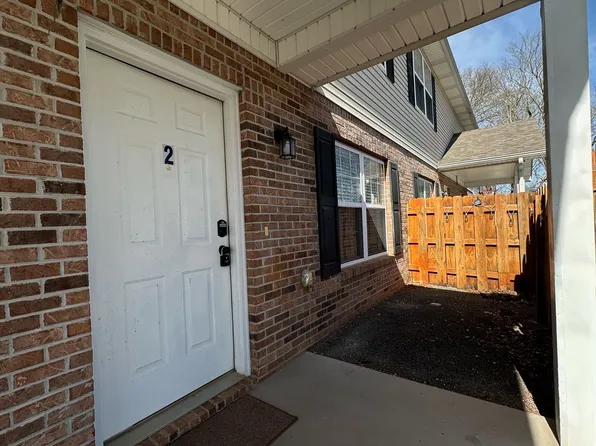 Chilhowee School Apts, 320 Chilhowee School Rd APT 2, Seymour, TN 37865