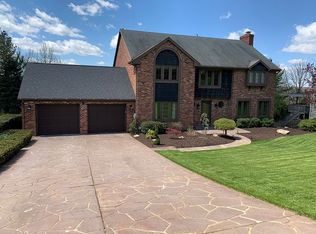 109 Little John Dr, Canonsburg, PA 15317