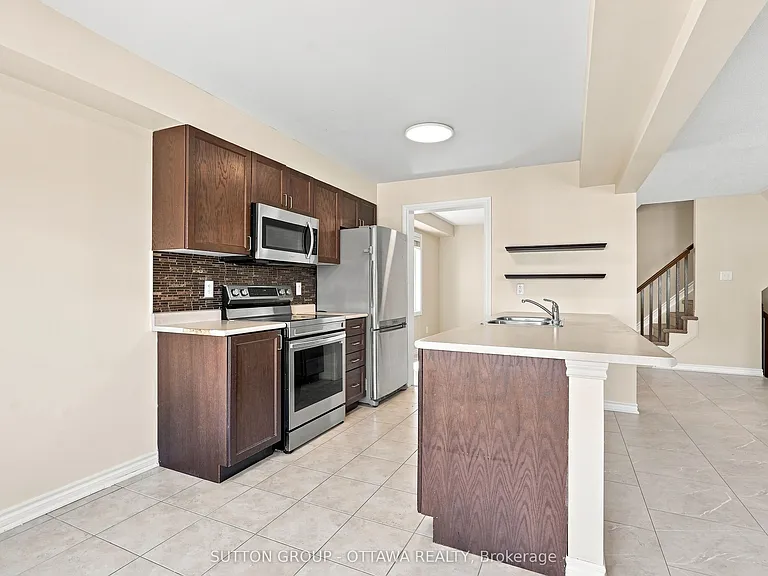 2621 Baynes Sound Way — Photo 6