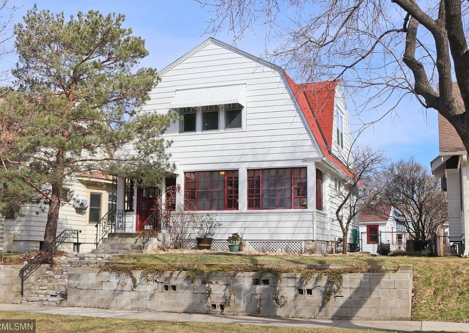 1st image of 1365 Charles Ave