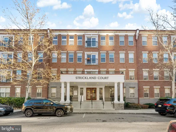 500 Admirals Way APT 101, Philadelphia, PA 19146