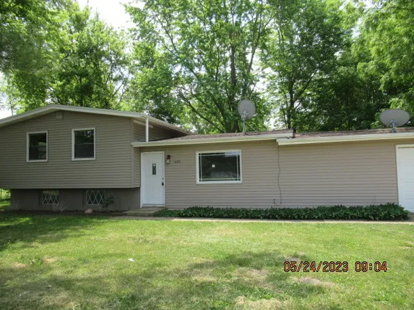 1070 E Summer St, Paxton, IL 60957