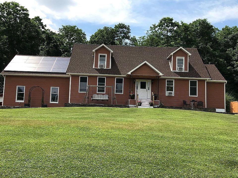 1st image of 7 Riverwood Dr
