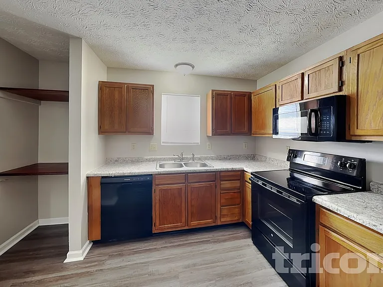 7112 Spurrington Cir — Photo 5