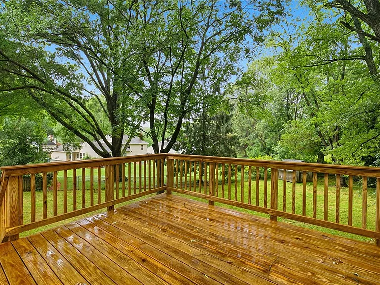 4120 Nutwood Way — Photo 32