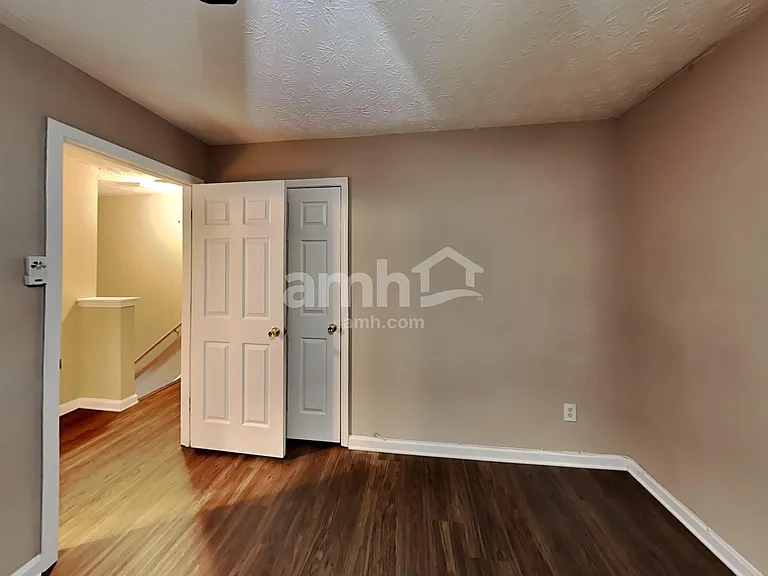 2376 Rimmele Dr — Photo 18