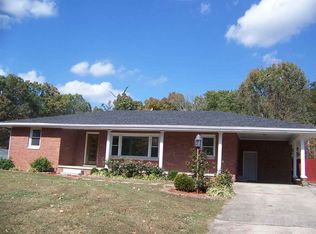 822 NE Main St, Paoli, IN 47454