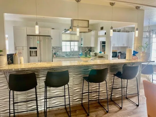 15 Ocotillo Ln, Palm Desert, CA 92260