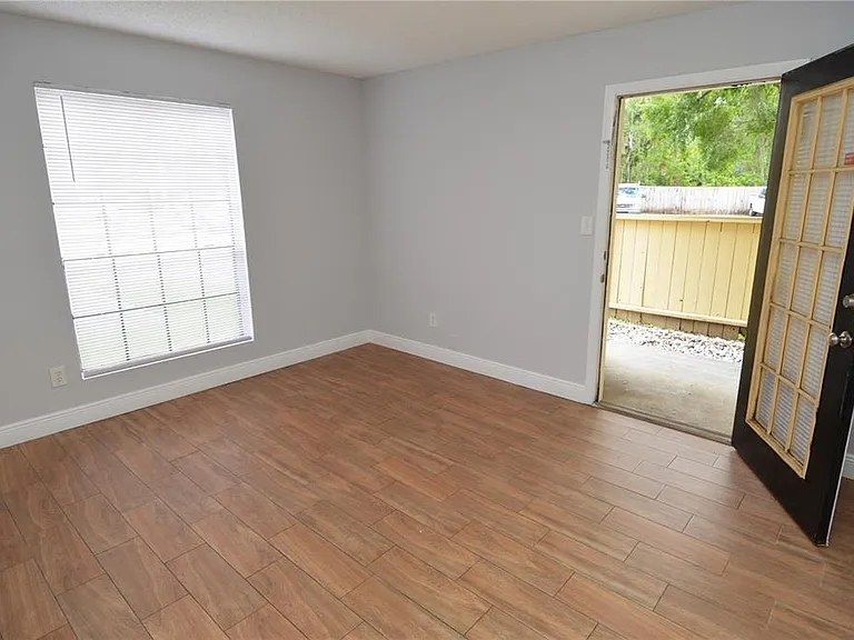 8722 Mallard Reserve Dr #102 — Photo 19