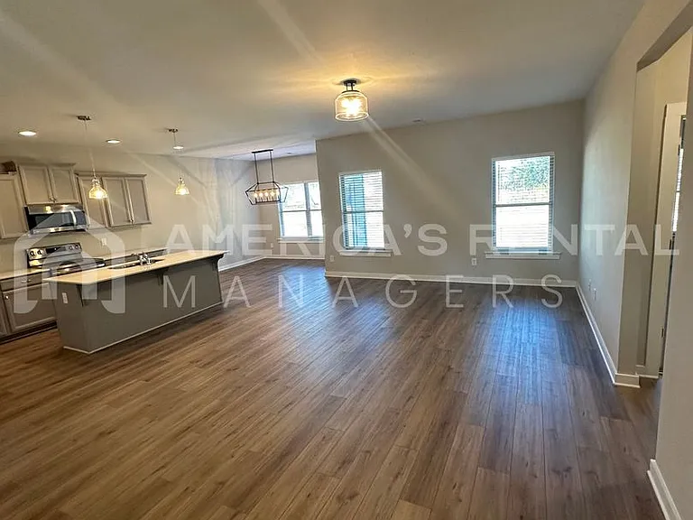 200 County Road 1701 — Photo 6