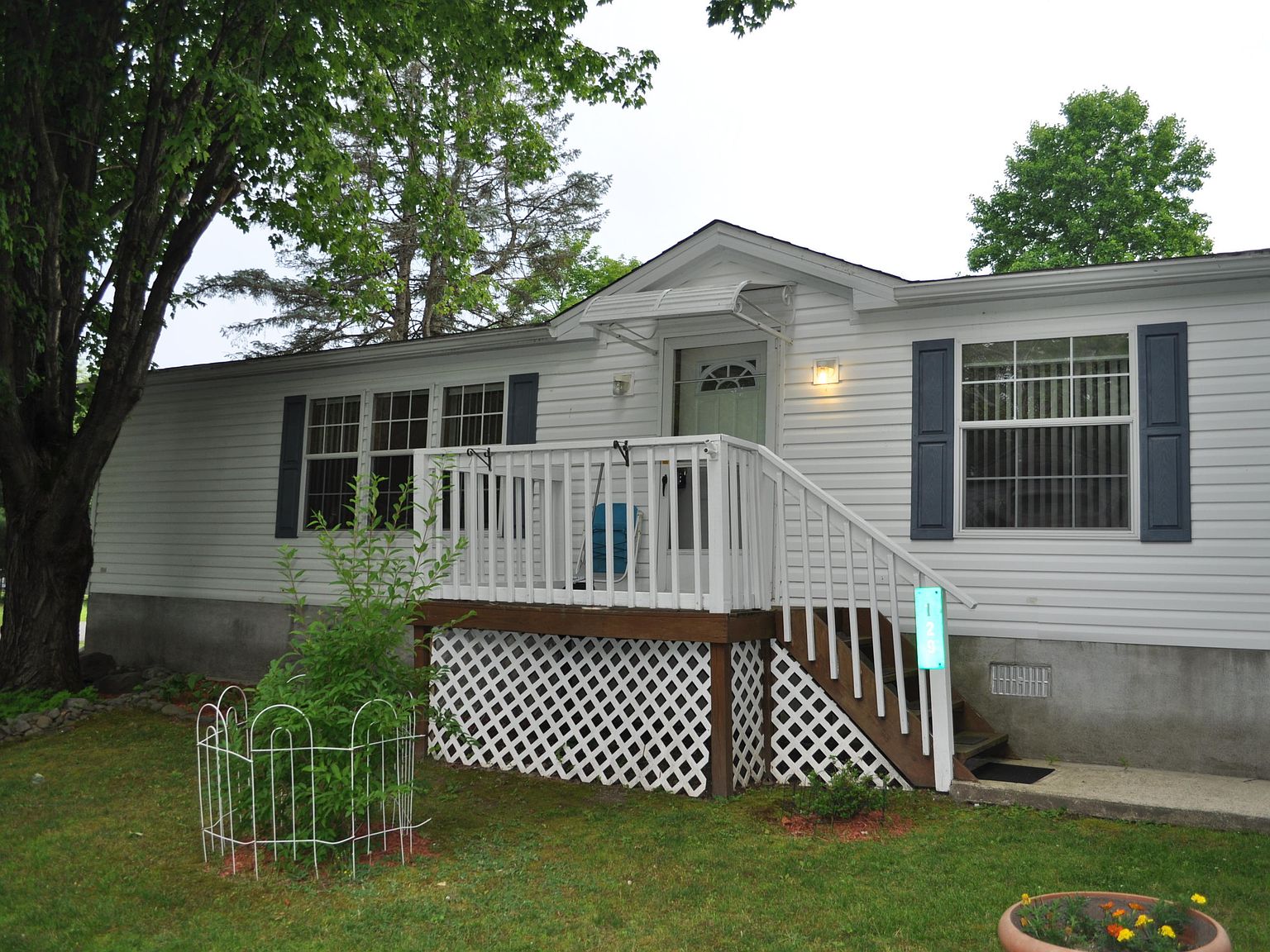 129 Buttonwood Ct, East Stroudsburg, PA 18301 Zillow