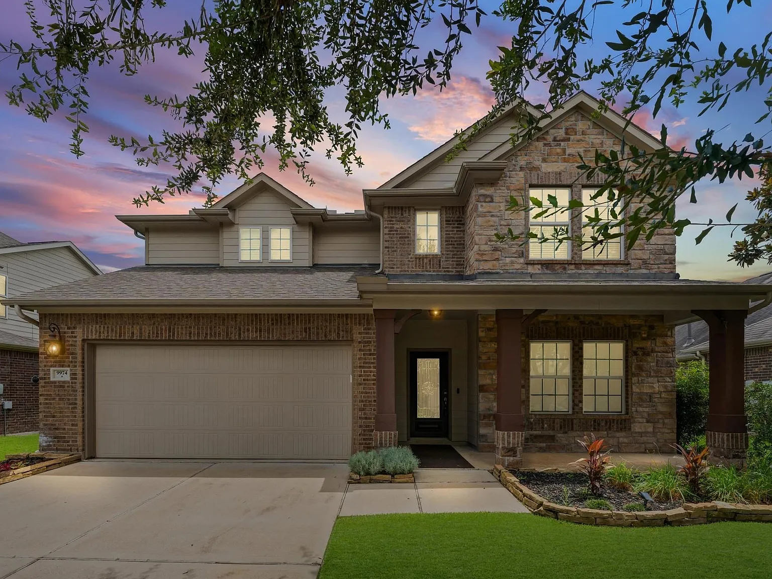 4 bed, 2.5 bath, 3103 sqft, $2,800 — Photo 1