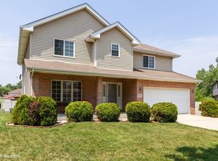 18560 Cedar Ave, Country Club Hills, IL
