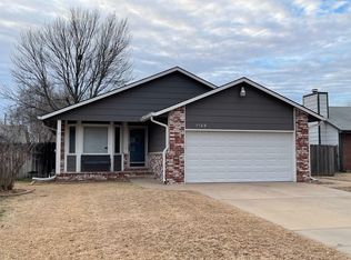 1109 N Compton St, Wichita, KS 67212