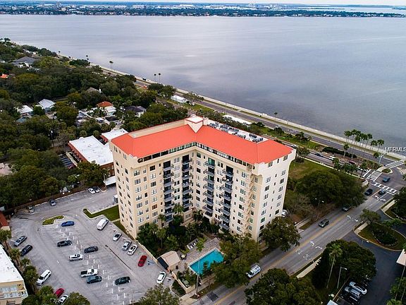 3rd image of 2109 Bayshore Blvd Unit 307