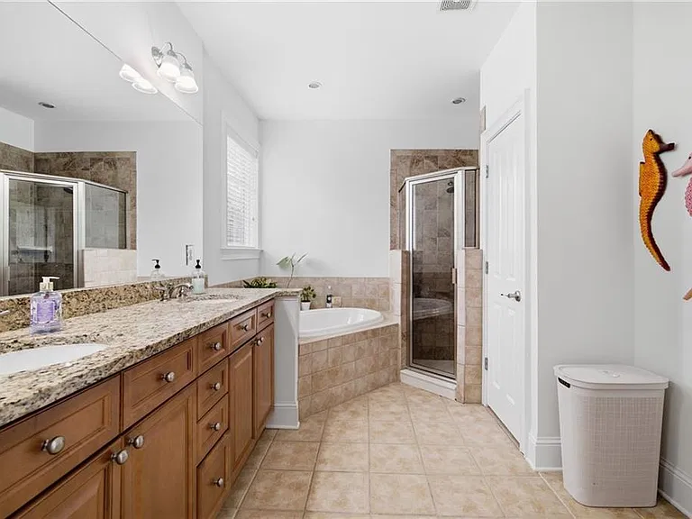 1231 Ashford Creek Park NE — Photo 27