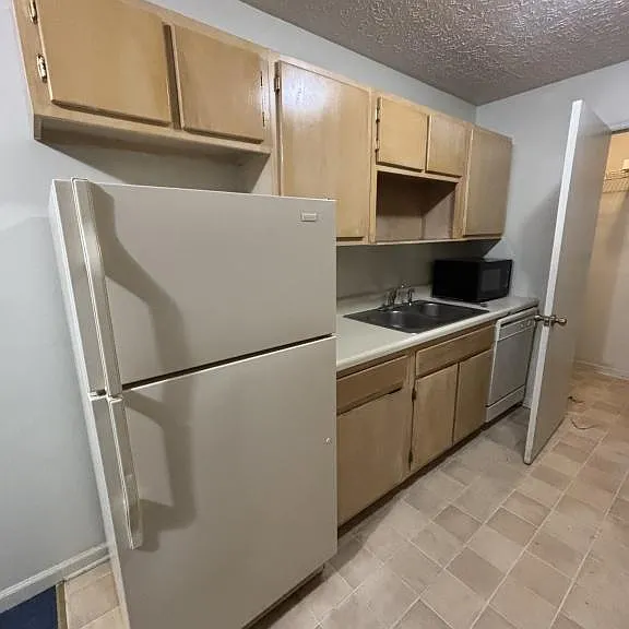 305 Farside Dr #8 — Photo 10