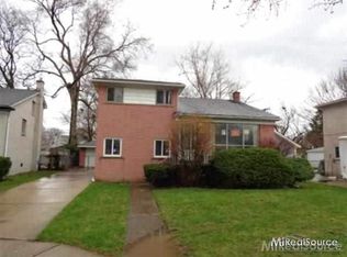 22057 Melrose Ct, Eastpointe, MI