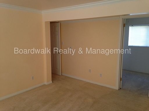 4th image of 5002 S Jeremiah Dr