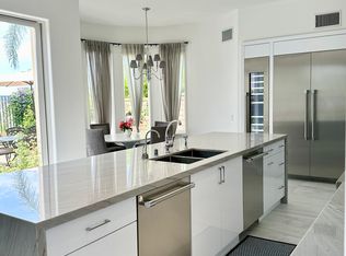 6076 Alexandra Ct, Oak Park, CA 91377