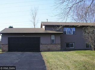 1976 Shale Ln, Eagan, MN 55122