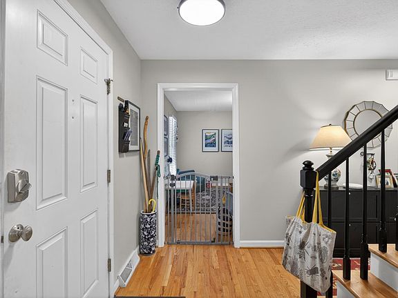5th image of 261 Blue Ridge Ln