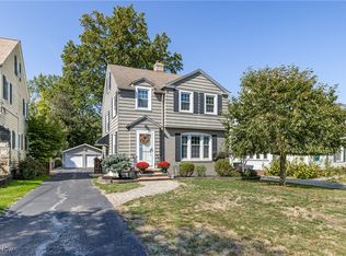 1432 Willshire Rd, Lyndhurst, OH 44124