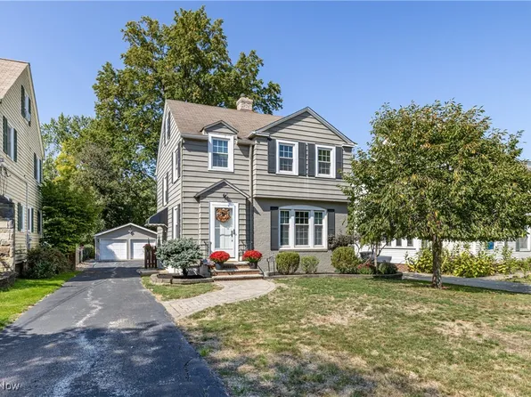 1432 Willshire Rd, Lyndhurst, OH 44124