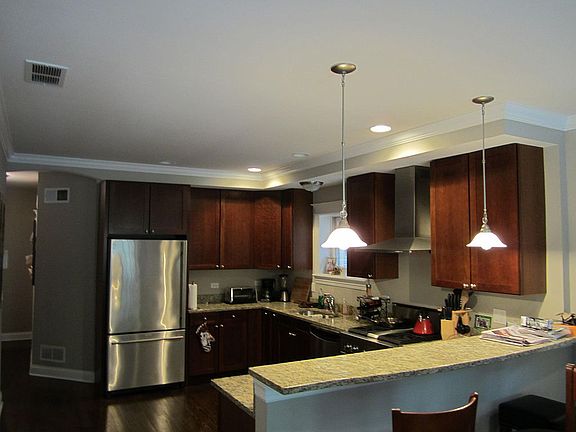 3rd image of 4844 N Damen Ave #2