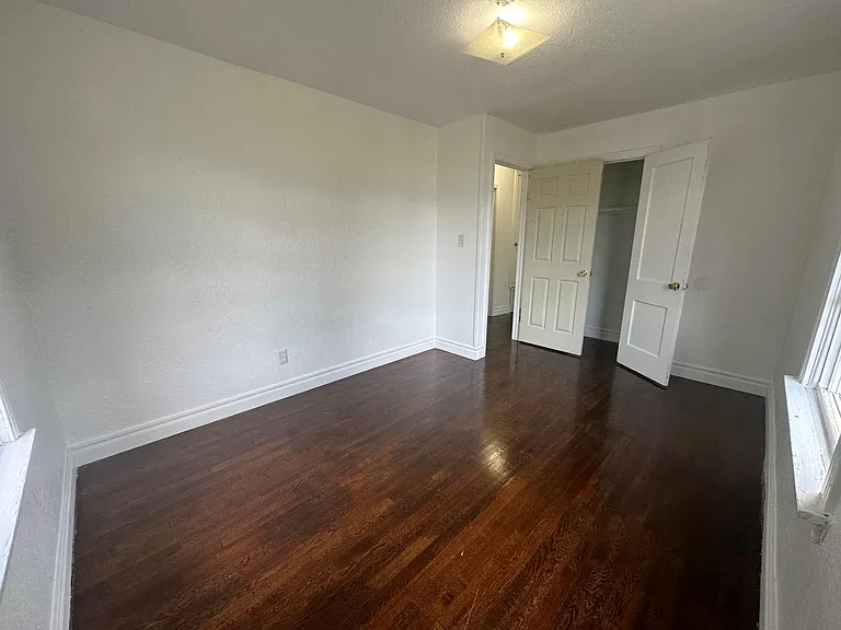 1476 Rancho Dr — Photo 2