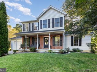 220 Hall Dr, Hanover, PA 17331