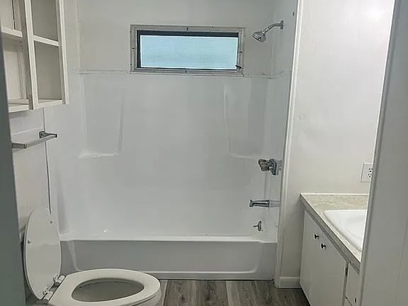 4th image of 900 9th Ave E Lot 40