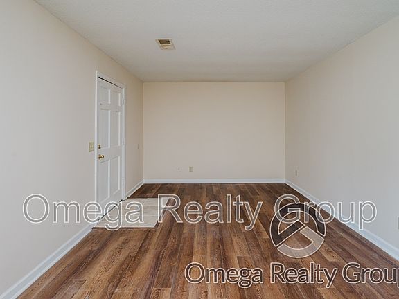 5th image of 2711 18th Ave APT 14