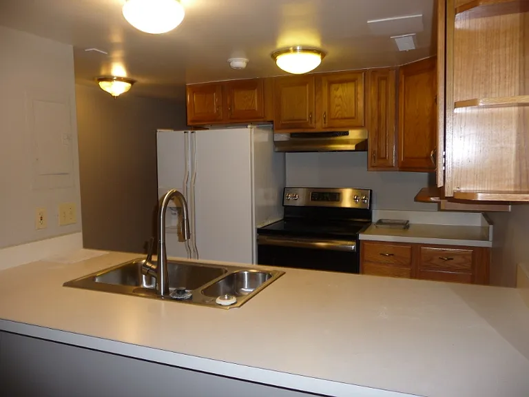 1094 Merrimar Cir S — Photo 13