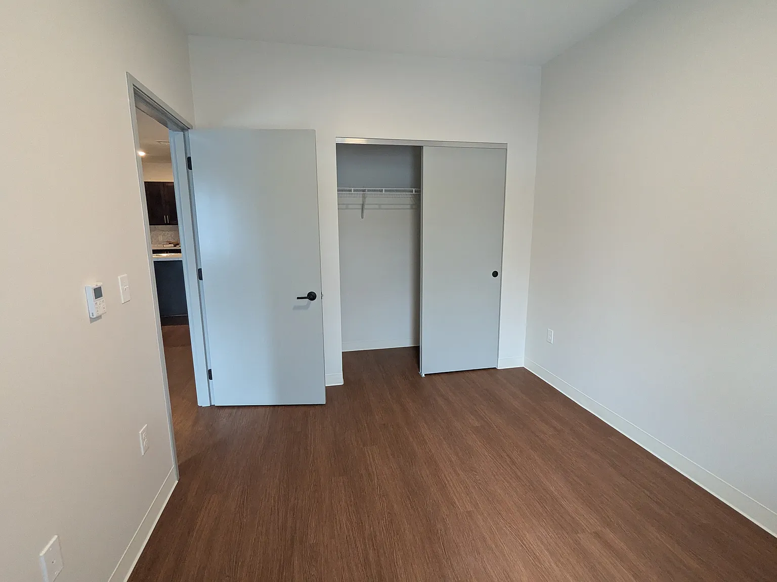 1 bed, 700 sqft, $900 — Photo 3